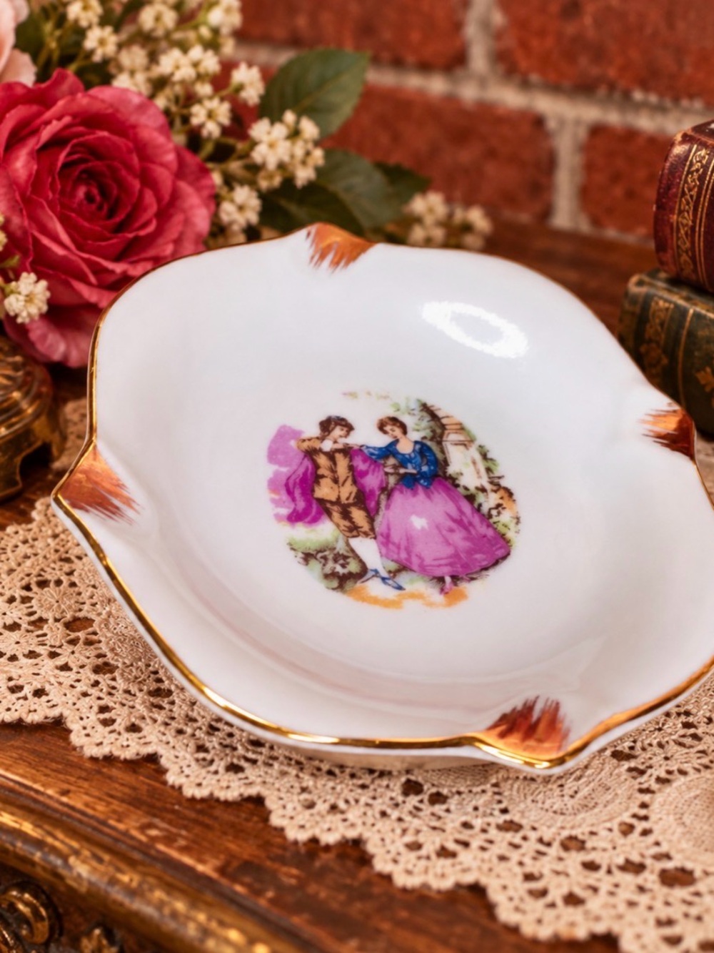 Vintage MCM Porcelain Fragonard’s Courting Couple Ashtray Trinket Dish